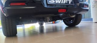 Suzuki Swift 2026 1.2 GLX HYBRID  ALLGRIP-thumb-9