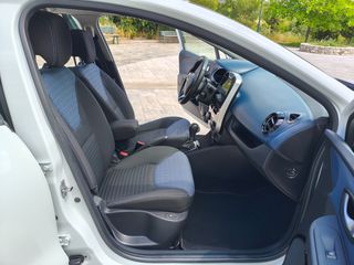 Renault Clio 2015 LIMITED EDITION SW-thumb-26