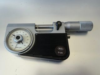 Μικρόμετρο με Ενσωματωμένο Ρολόι Mahr MaraMeter 0-25mm (Ακρίβεια 1μm) – Passameter