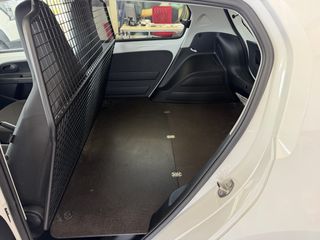 Volkswagen Up 2015-thumb-17