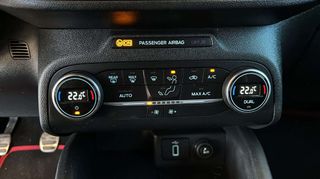 Ford Focus 2020 ST LINE-1500cc 120hp-ΓΡΑΜΜΑΤΙΑ ΜΕΤΑΞΥ ΜΑΣ-thumb-15