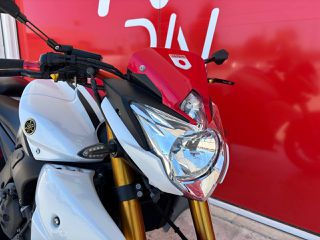 Yamaha FZ8 2012 50th Anniversary-thumb-8