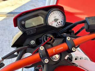 Yamaha FZ8 2012 50th Anniversary-thumb-22