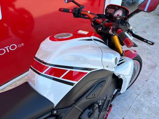 Yamaha FZ8 2012 50th Anniversary-thumb-28