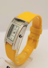 DONNA VIVIAN γυναικείο ρολόι Quartz με κίτρινο καουτσούκ λουράκι Α9536 ΤΙΜΗ