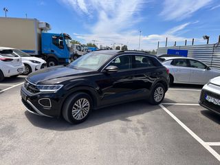 Volkswagen T-Roc 2022 VOLKSWAGEN T-ROC 1.0i 12v TSi Life-5d-thumb-4