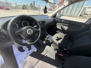 Volkswagen Bora 2002 1.4 16V-thumb-4