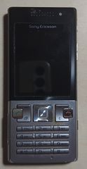 Sony Ericsson T700-thumb-1