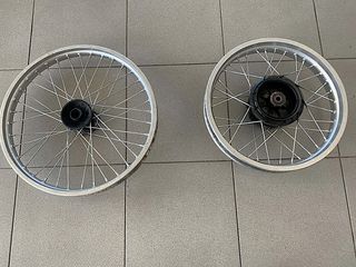 Yamaha XT350 typ (42U) (3YT- )XT 250T (30X) Ζάντες εμπρός και πίσω σε άριστη κατάσταση!!!