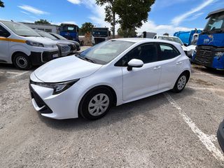 Toyota Corolla 2022 HATCHBACK-thumb-1