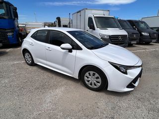 Toyota Corolla 2022 HATCHBACK-thumb-2