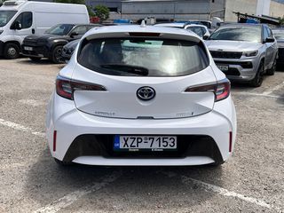 Toyota Corolla 2022 HATCHBACK-thumb-5