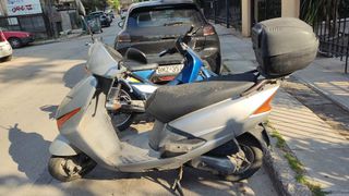 Honda LEAD 2004 100CC-thumb-1