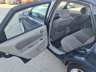 Toyota Corolla 2000-thumb-18