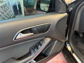 Mercedes-Benz A 180 2017 URBAN  BACKET-thumb-12