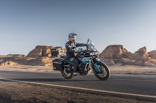 CFmoto 800MT Explore Edition 2026 ES GT ΜΕ ΤΡΙΒΑΛΙΤΣΟ-thumb-5