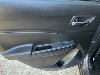 Suzuki Swift 2021 PIZ SULAI 4X4-thumb-10