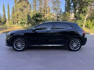 Mercedes-Benz GLA 180 2019 AMG -PANORAMA-CAMERA-OFF ROAD PACKAGE-thumb-3