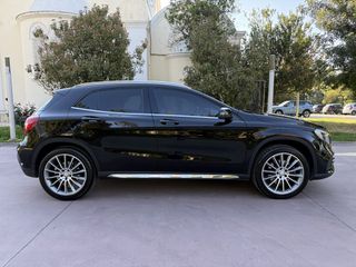 Mercedes-Benz GLA 180 2019 AMG -PANORAMA-CAMERA-OFF ROAD PACKAGE-thumb-4