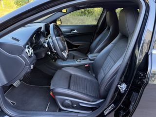 Mercedes-Benz GLA 180 2019 AMG -PANORAMA-CAMERA-OFF ROAD PACKAGE-thumb-8