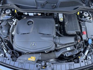Mercedes-Benz GLA 180 2019 AMG -PANORAMA-CAMERA-OFF ROAD PACKAGE-thumb-22