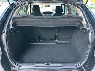 Citroen C4 Picasso 2013 1.6 eHDi Automatic-thumb-16