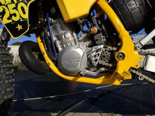 Suzuki RM 250 1995-thumb-1