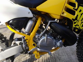 Suzuki RM 250 1995-thumb-2