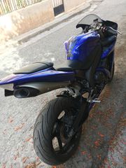 Yamaha YZF 1000 2007 R1-thumb-5