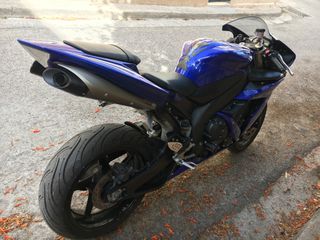 Yamaha YZF 1000 2007 R1-thumb-7