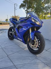 Yamaha YZF 1000 2007 R1-thumb-10