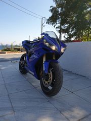 Yamaha YZF 1000 2007 R1-thumb-12