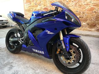 Yamaha YZF 1000 2007 R1-thumb-14