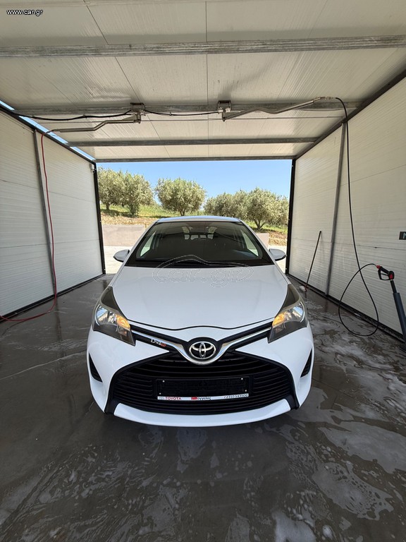 Toyota Yaris 2015
