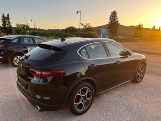 Alfa Romeo Stelvio 2018 2.2 DIESEL SUPER Q4 AT8-thumb-4