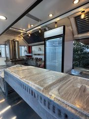 food truck van-thumb-12
