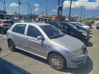 Skoda Fabia 2005-thumb-2