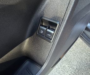 Audi Q3 2023 S-LINE SPORTBACK 35 TFSI*ΥΒΡΙΔΙΚΟ*ΤΙΜΗ ΓΙΑ ΤΡΙΤΕΚΝΟ ΠΟΛ/ΚΝΟ-thumb-47