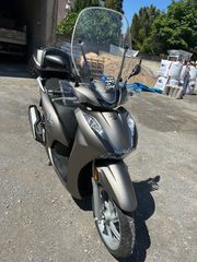 Honda SH 350i 2023-thumb-2
