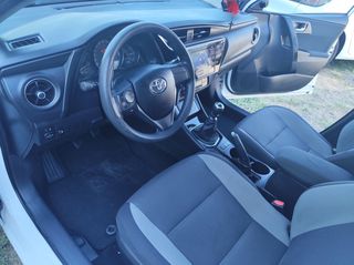 Toyota Auris 2019 1.4 D-4D DIESEL 6 TAXYTO ΑΡΙΣΤΟ ΠΟΛΥ ΟΙΚΟΝΟΜΙΚΟ-thumb-14