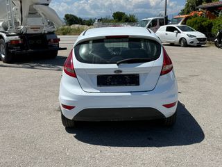 Ford Fiesta 2012-thumb-3