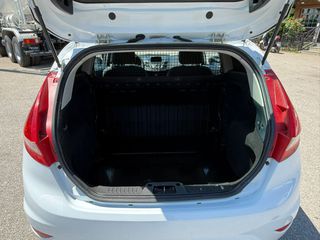 Ford Fiesta 2012-thumb-8