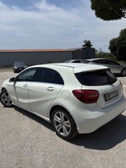 Mercedes-Benz A 180 2018 A180D-thumb-7