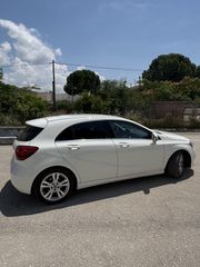 Mercedes-Benz A 180 2018 A180D-thumb-10