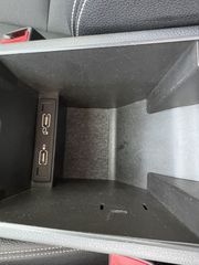 Mercedes-Benz A 180 2018 A180D-thumb-17