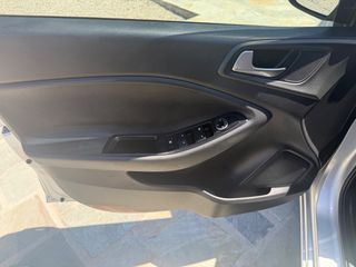 Hyundai i 20 2018 1.0 120PS DISTINCTIVE 120 PS!-thumb-17