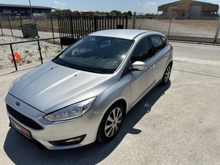 Ford Focus 2016-thumb-9