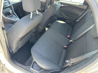 Ford Focus 2016-thumb-36