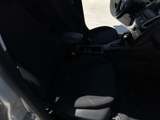 Ford Focus 2016-thumb-46