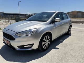 Ford Focus 2016-thumb-10